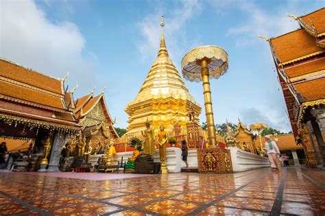  Le Wat Phra That Doi Suthep : Un sanctuaire sacré niché dans la montagne