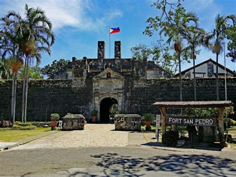 Le Fort de San Pedro: Vestige historique majestueux et mirador panoramique sur Cebu!