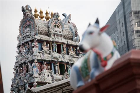 Le Sri Mariamman Temple: Un joyau architectural vibrant et une immersion dans l'histoire indienne!